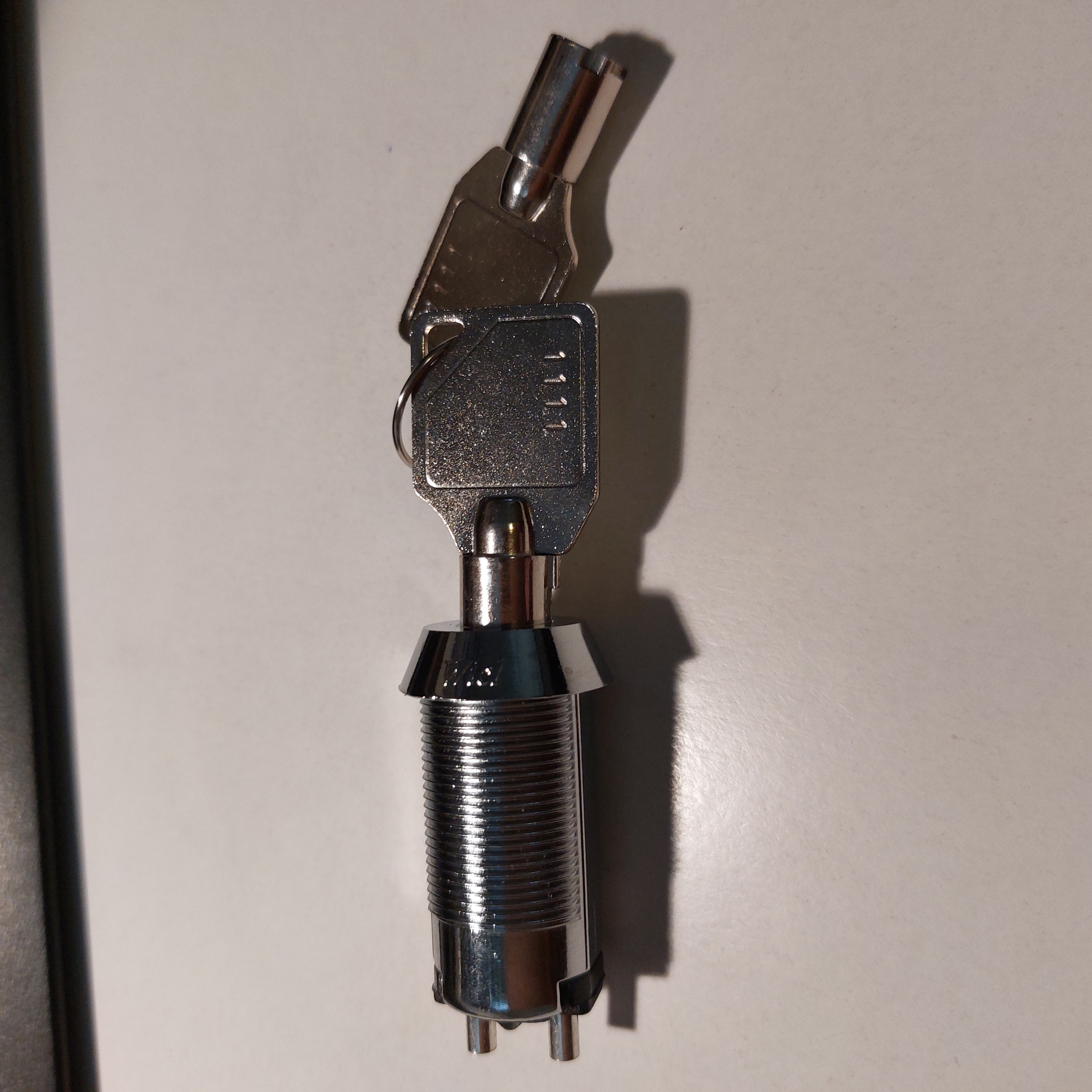 Kulcsos kapcsoló  S-252 / Kulcsos kapcsoló tubuláris